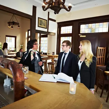 فندق Altes Schroeer 2*