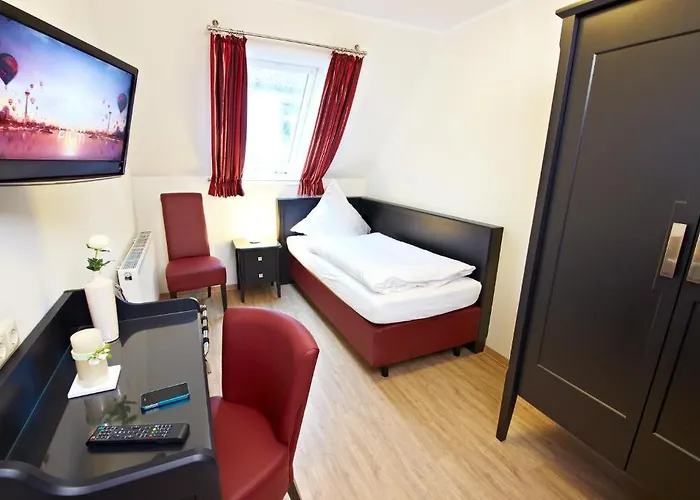 מלון Altes Schroeer 2*