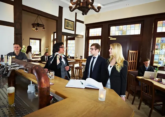 מלון Altes Schroeer 2*